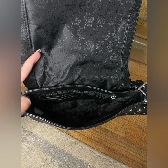 LIKE NEW Michael Kors Black & White Animal Print Leather Crossbody Studded Strap - Picture 6 of 9